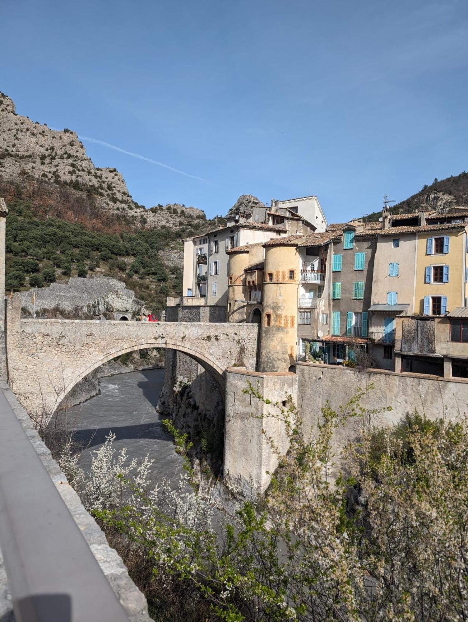 Duplex "La Belle Vue " Leilighet Entrevaux Eksteriør bilde